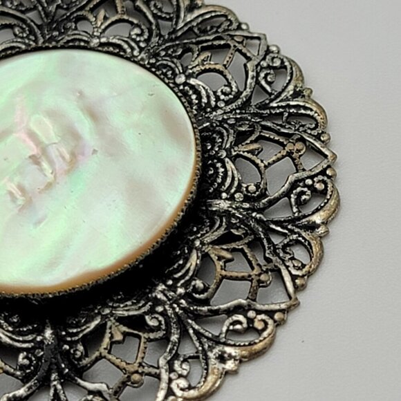 Vintage Mother Of Pearl Sterling Filigree Medallion Pendant Cord Necklace 18" - Picture 4 of 7